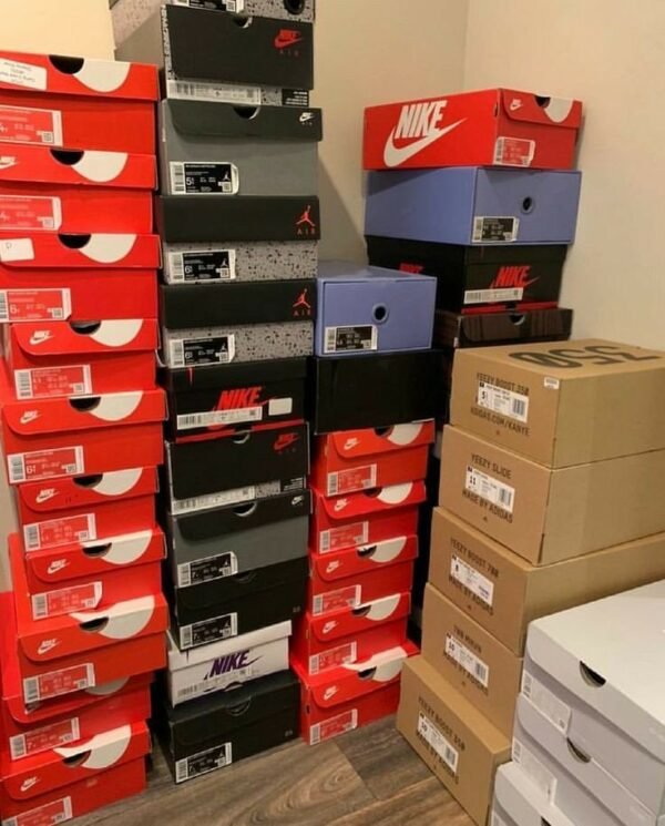 Authentic Nike sneakers pallets